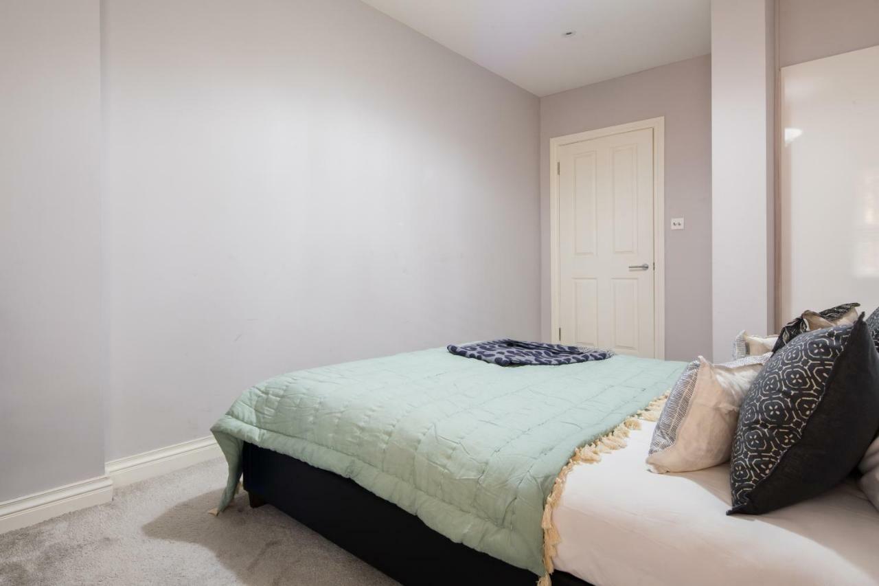 Kensington Court By Lime Street Apartment London Exterior photo